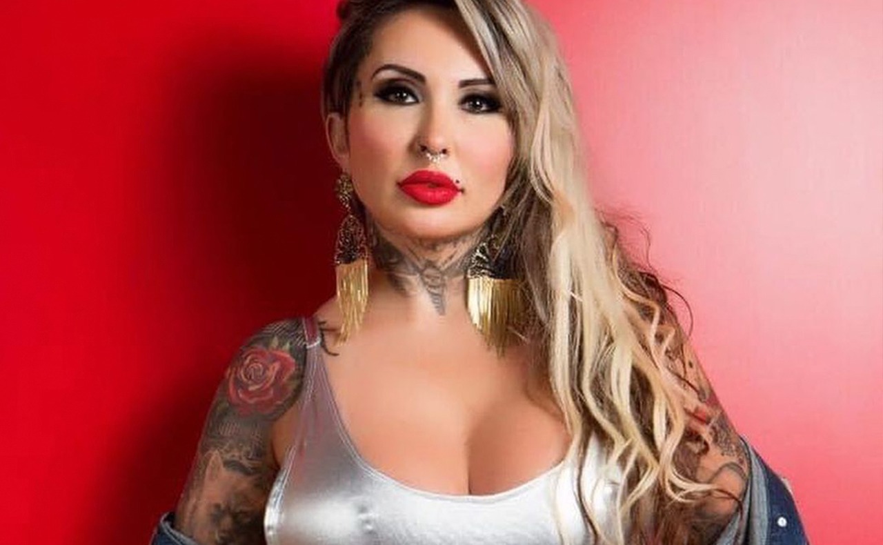 Sem sexo há 3 anos, Sabrina Boing Boing aparece pelada em fotos feitas pelo namorado: “Namoro Cristão”