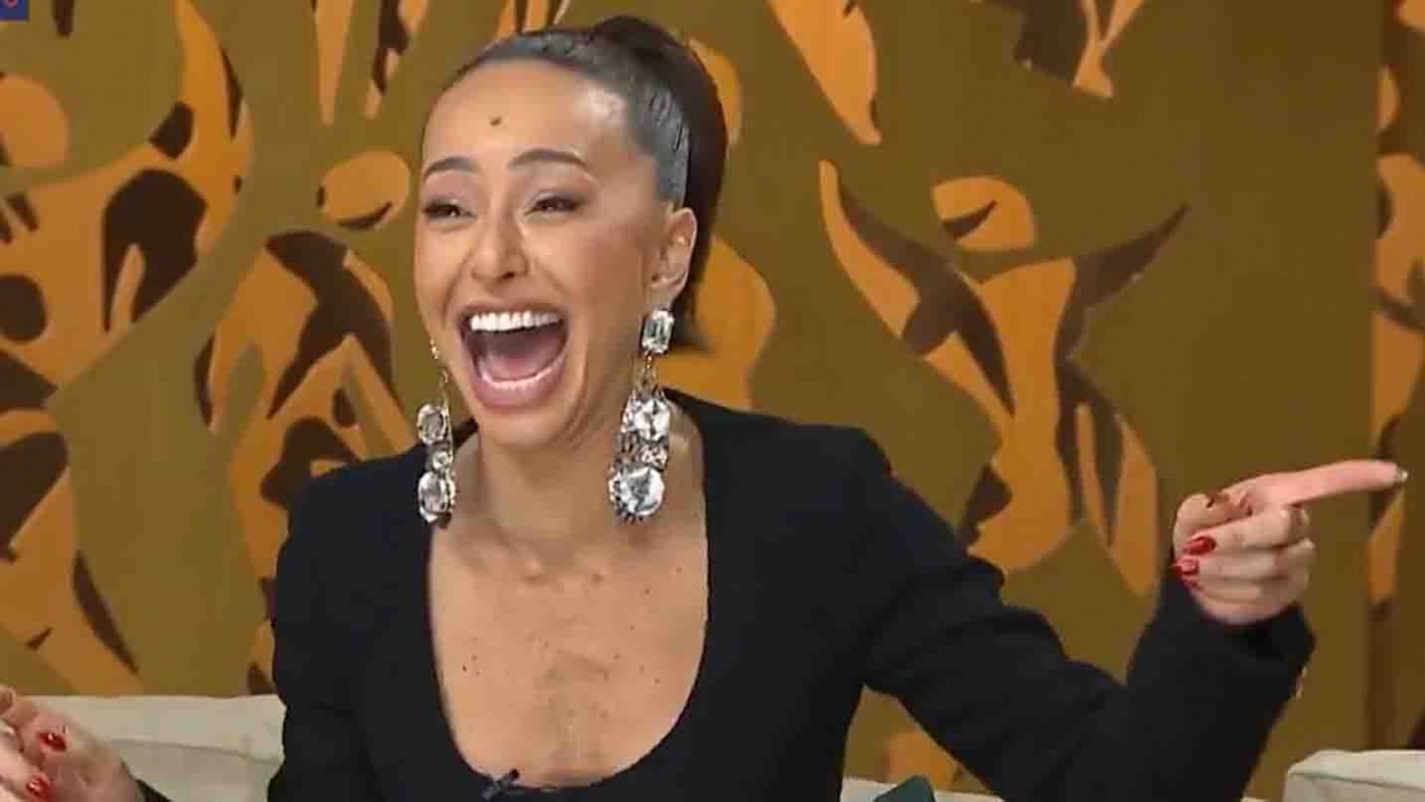 Sabrina Sato revela situação inusitada durante sexo: “Dá muito trabalho”