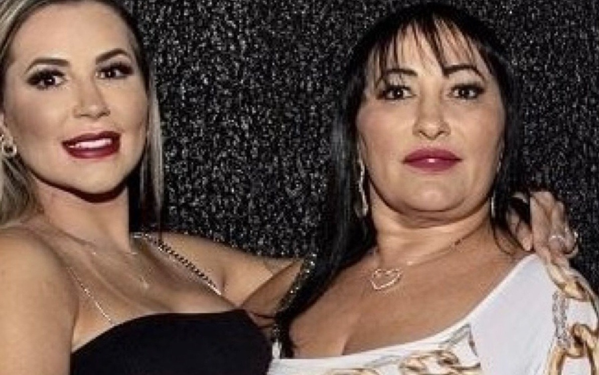 Mãe de Deolane Bezerra detona a Record TV: “Emissora podre”