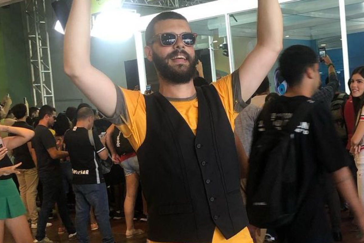 Diogo Defante tenta invadir a Casa De Vidro do “BBB 23” e é impedido por seguranças