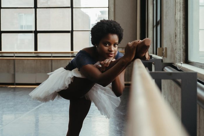 Bailarina brasileira revela ter sofrido racismo nos EUA: “Faxineira?”
