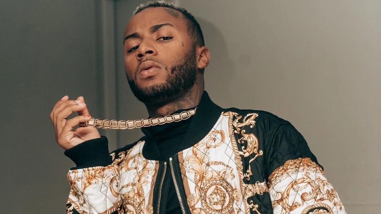 Polícia faz busca de armas na casa e no barco de Orochi e rapper é preso; confira