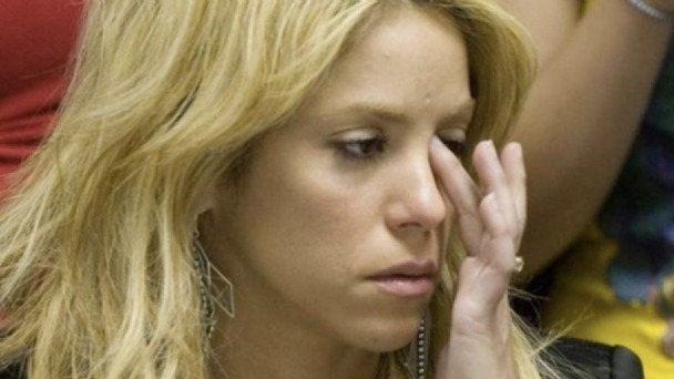 Shakira descobre que foi traída por Piqué em sua própria casa