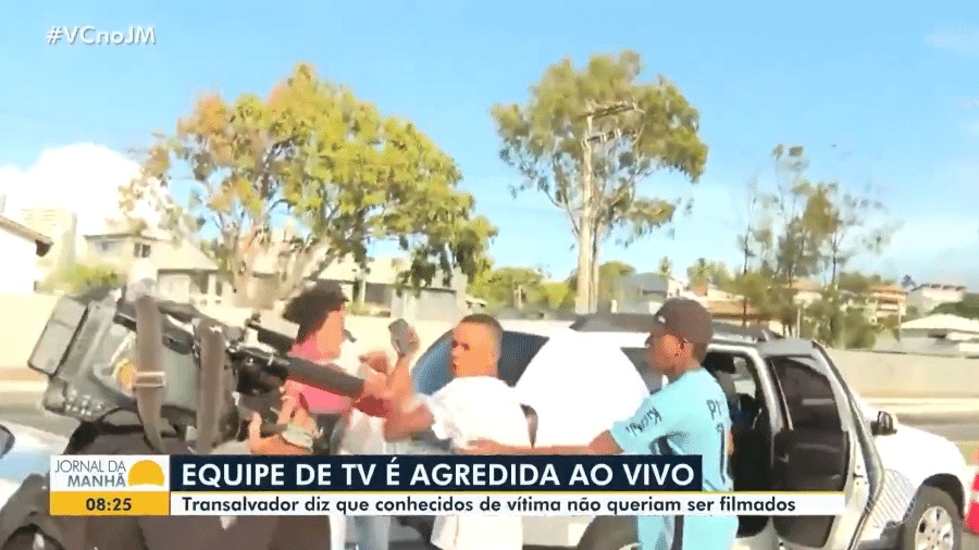 Repórter da Record TV é agredida a socos após transmissão ao vivo