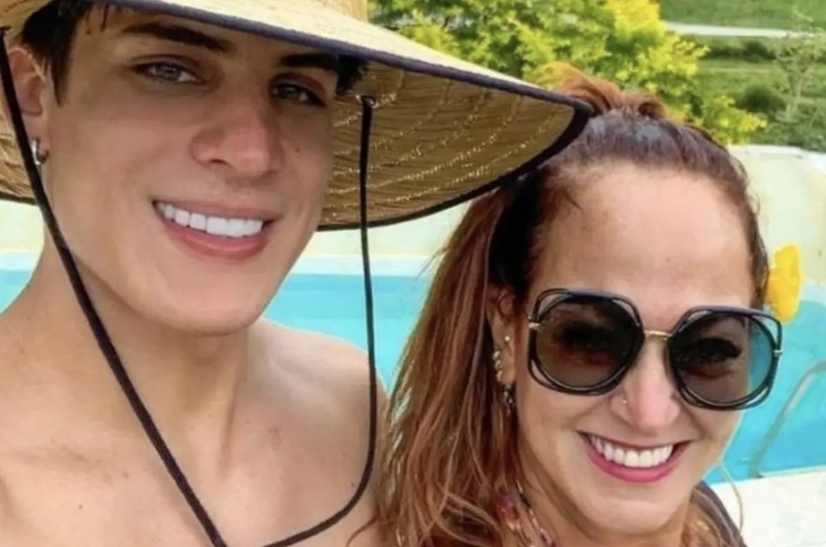 Após rumores de ter voltado para a mãe de Neymar, Tiago Ramos se pronuncia: “Meu jubileu”