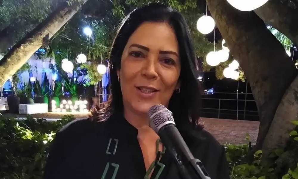 Morre, aos 58 anos, a jornalista Adriana Marins