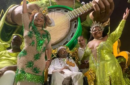 Familiares de Arlindo Cruz lamentam rebaixamento de escola de samba: “Injusto”