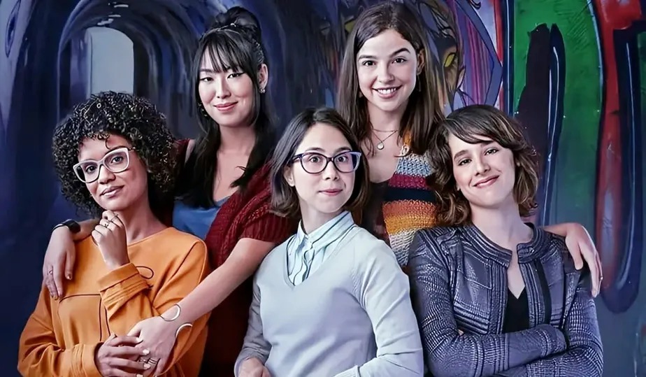 Atriz de “As Five” sofre assédio em ônibus e polícia é acionada