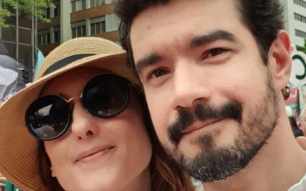 Discreta, Paola Carosella fala sobre o namorado em programa da TV Globo