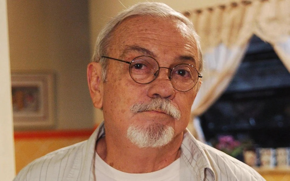 Famosos lamentam a morte do ator Antônio Pedro: “Grande referência”