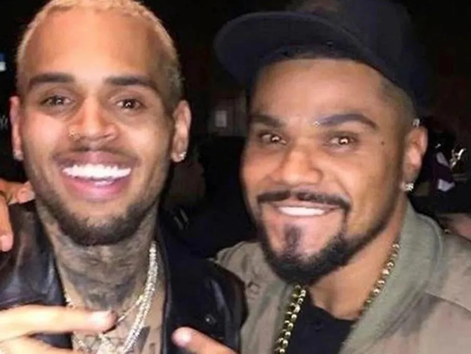 Chris Brown reage a meme de Naldo Benny sobre a amizade entre eles