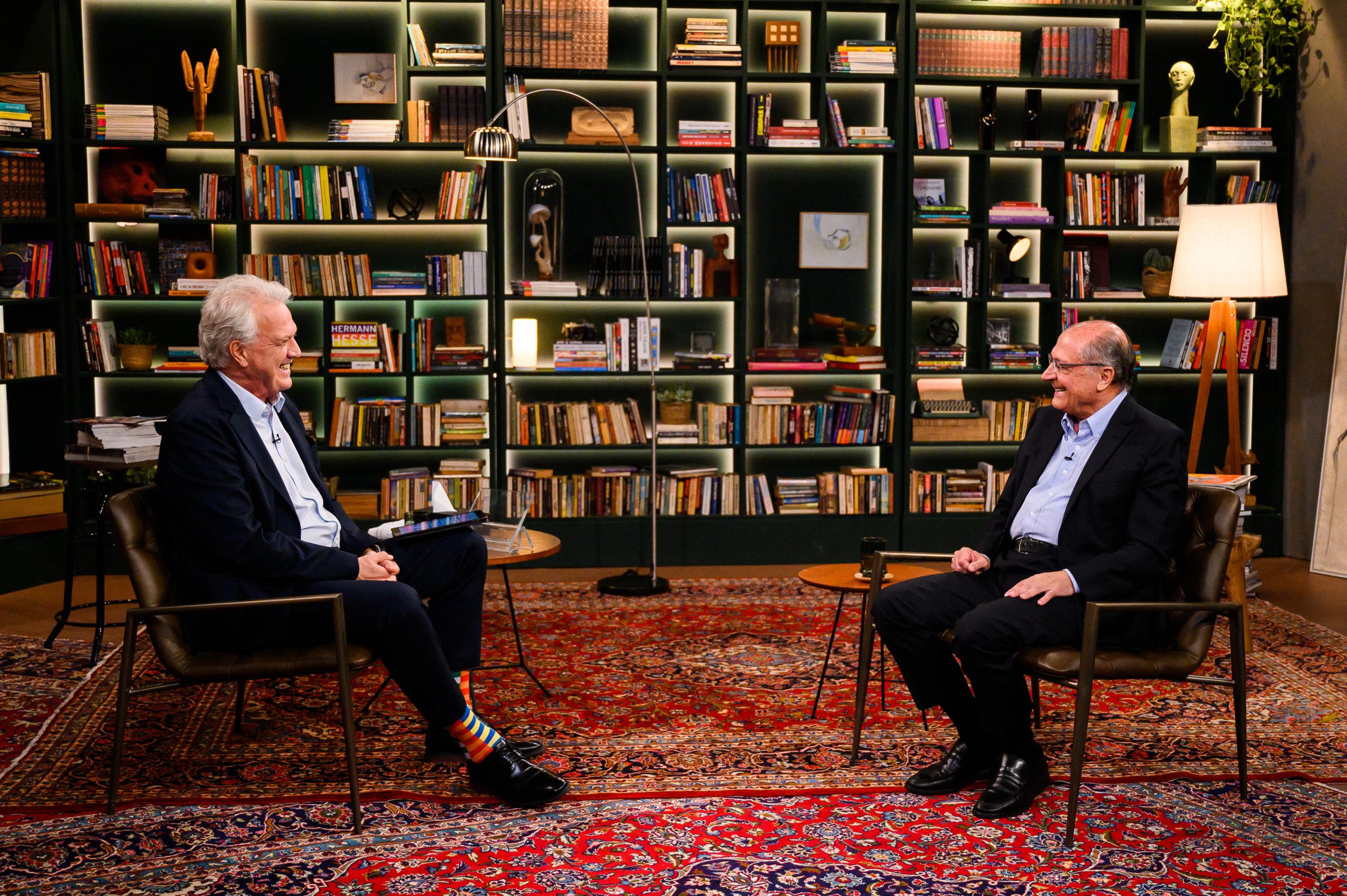 “Conversa com Bial” chega à sétima temporada e retorna ao estúdio; veja as novidades