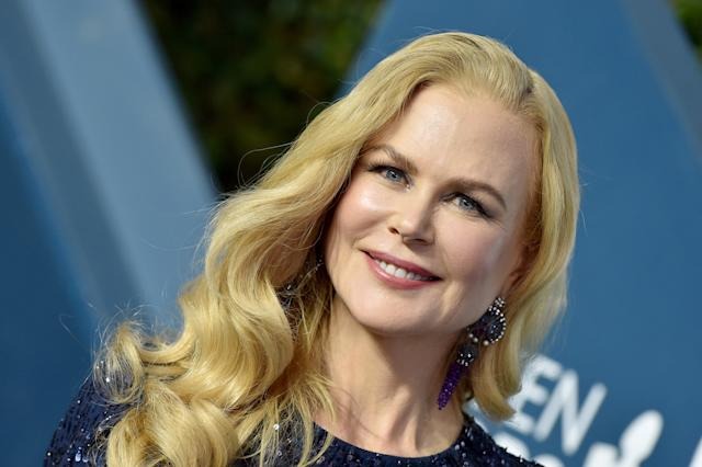 Nicole Kidman surpreende com pernas elásticas e fãs se impressionam: “Sabe como usá-las”
