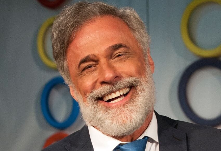 Oscar Magrini revela pedido inusitado de fã: “Coloquei devagarinho”