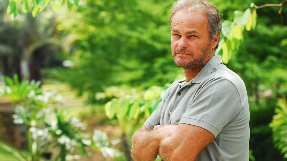 Kadu Moliterno entra na Justiça contra a TV Globo