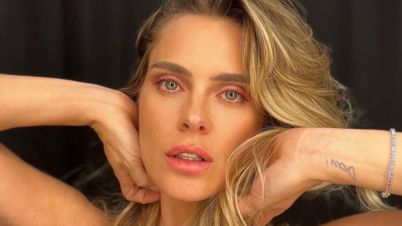 Carolina Dieckmann faz movimentos inusitados e posição impressiona: “Quero ser assim”