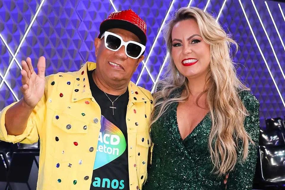 Liminha anuncia fim do casamento e faz apelo aos fãs