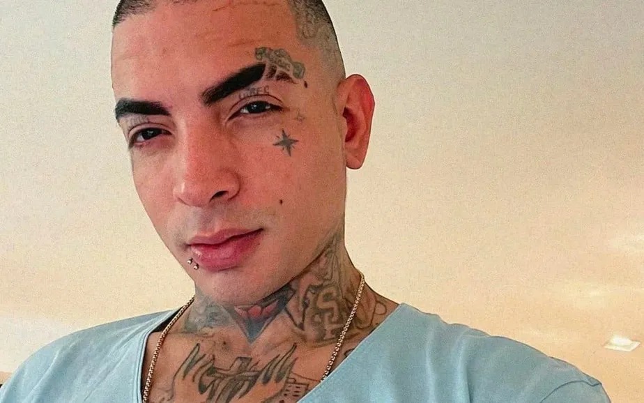 MC Guimê toma atitude incomum e divide opiniões na web: “É reversível”