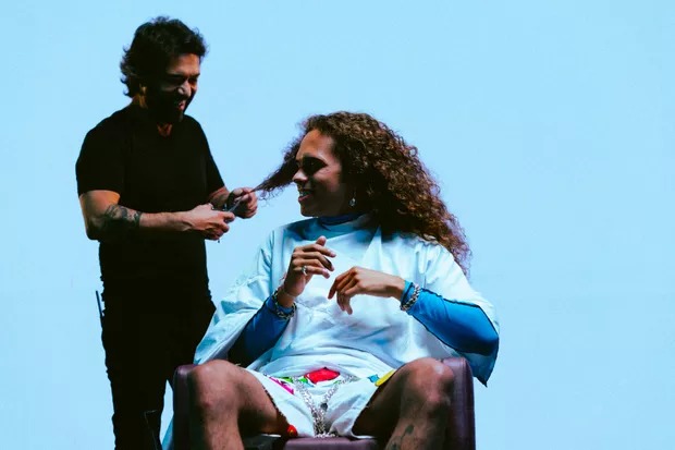 Vitão revela que raspou a cabeça para oferenda: “Sacrifício”