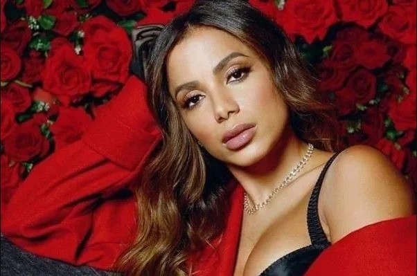 Anitta revela treino sexual com amiga: “Gozei em 3 minutos”