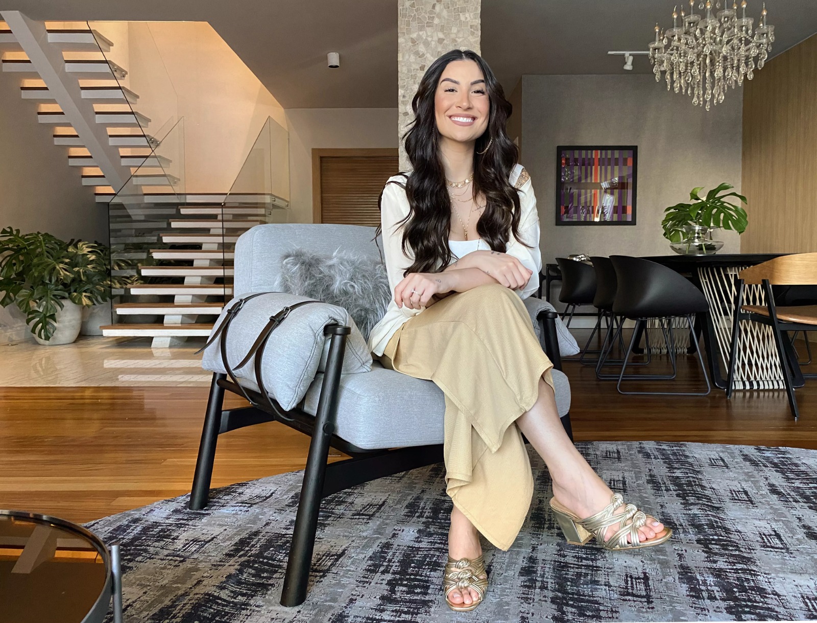 Bianca Andrade compra mansão milionária com aquário para tubarões