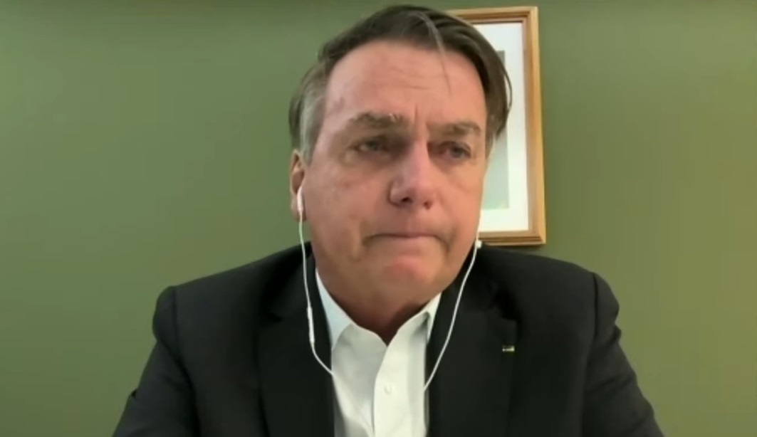 Jair Bolsonaro chora, ao vivo, na Jovem Pan News