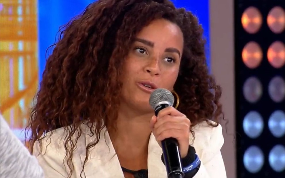 Domitila Barros fala sobre diagnóstico de doença “Difícil de superar”