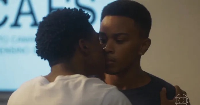 Guthierry Sotero fala sobre beijo gay com Jean Paulo Campos em “Vai na Fé”