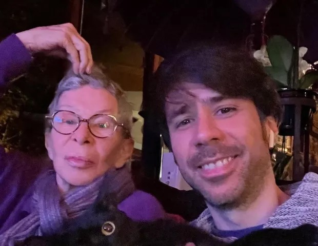 Filho de Rita Lee revela material inédito da cantora