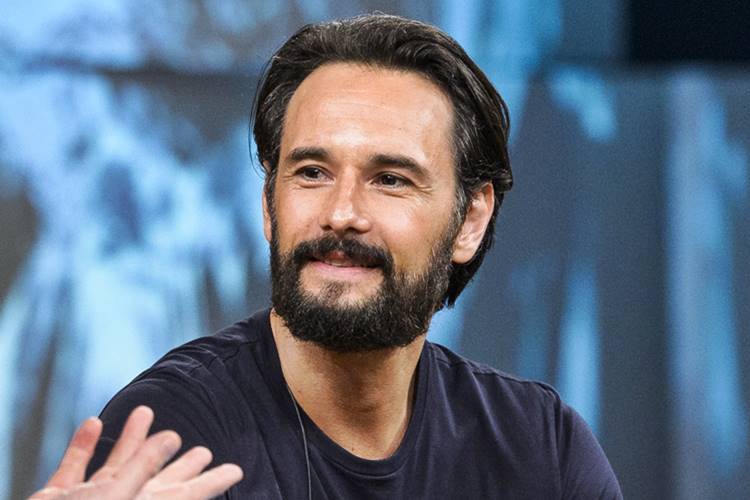 Rodrigo Santoro estreia em série brasileira na Netflix