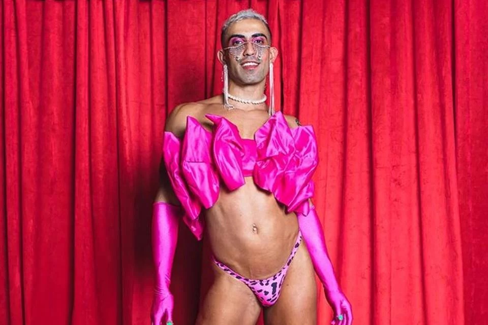 Influencer não-binário cria perfil de conteúdo adulto no Privacy: “Eu gosto de biscoitar”