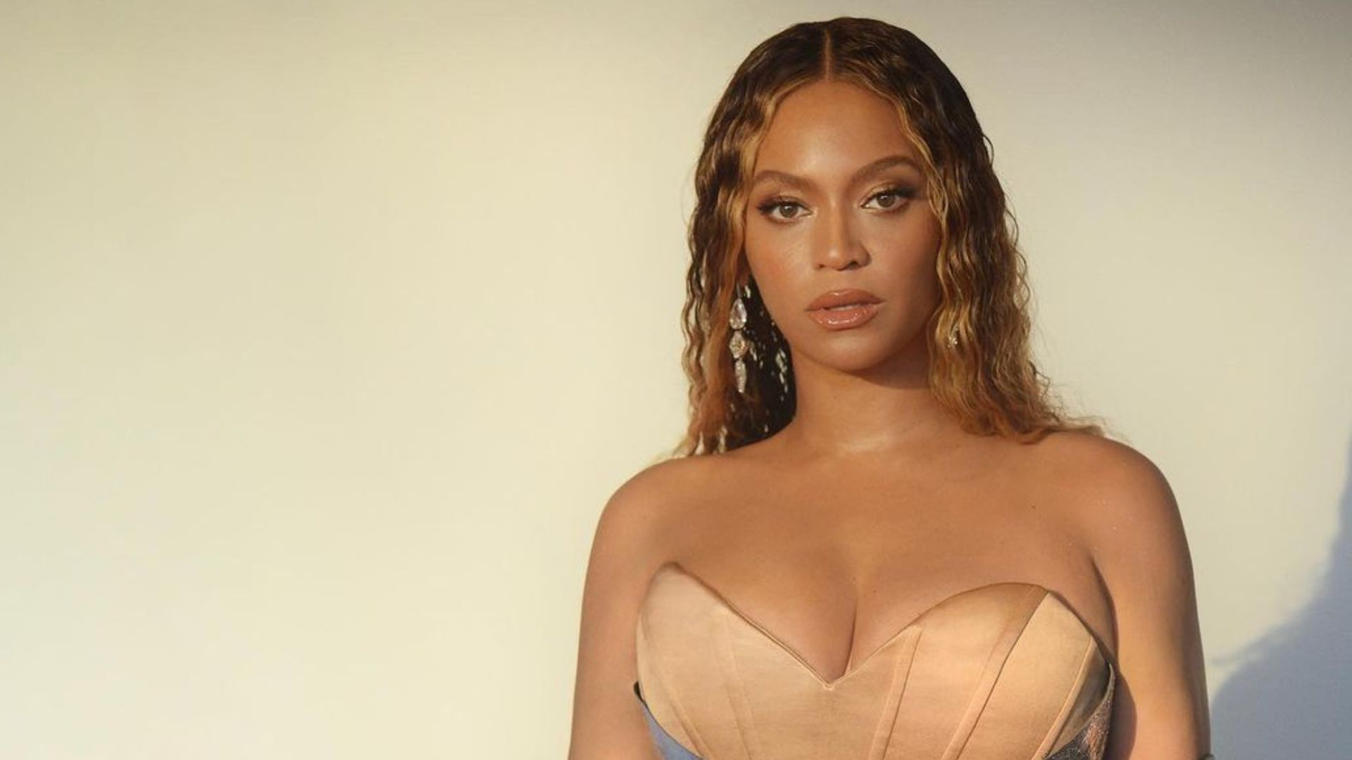 Bidê de Beyoncé é leiloado; veja o valor inicial