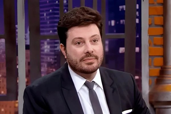 Band terá de pagar R$ 1,2 milhão por acusar o SBT de aliciar o apresentador Danilo Gentili