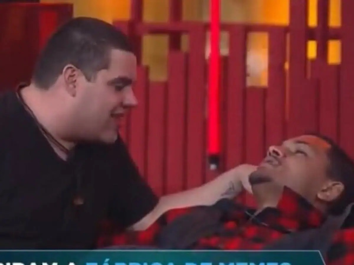 Erick Ricarte revela que ficou com Gabriel Roza, ex de Bia Miranda: “Foi ótimo”