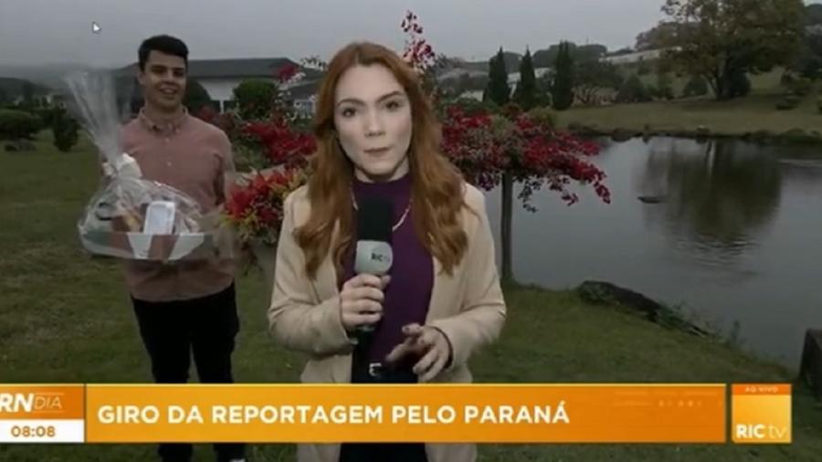 Repórter recebe surpresa, ao vivo, no Dia dos Namorados: “Marcado pra sempre”