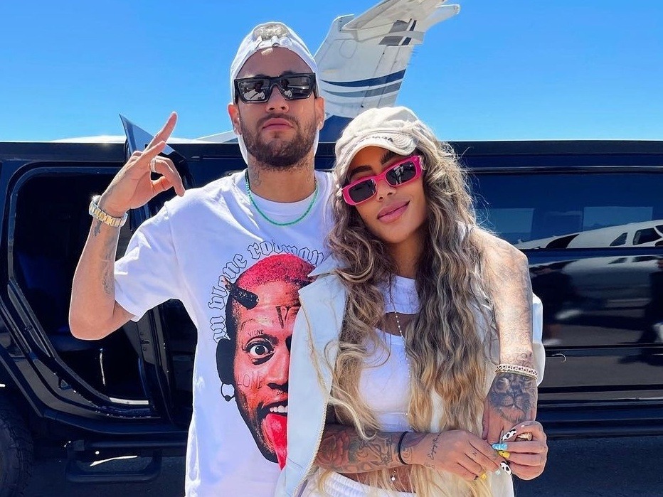 Irmã de Neymar promete convencê-lo a jogar no Botafogo