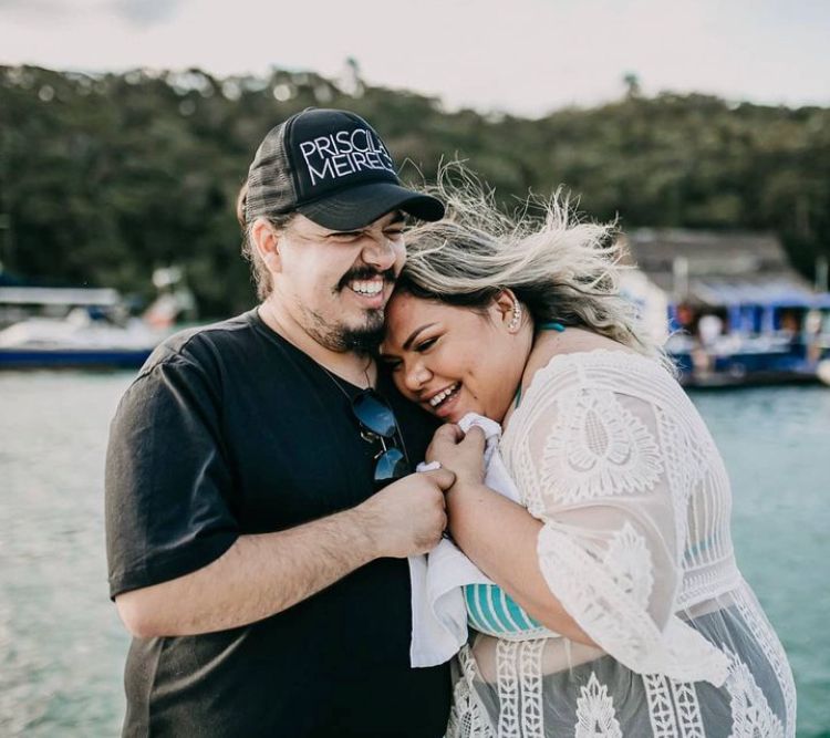 Priscila Meireles antecipa comemoração do Dia dos Namorados
