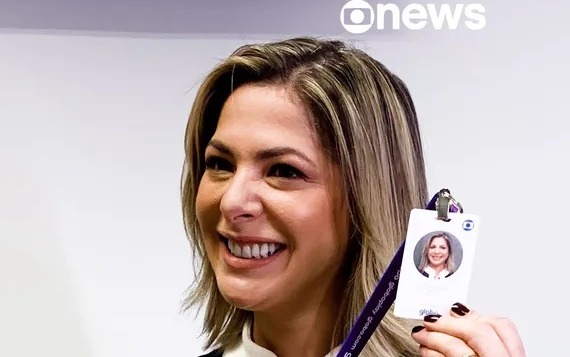 Em seu primeiro dia na Globo, Daniela Lima é confundida com visitante