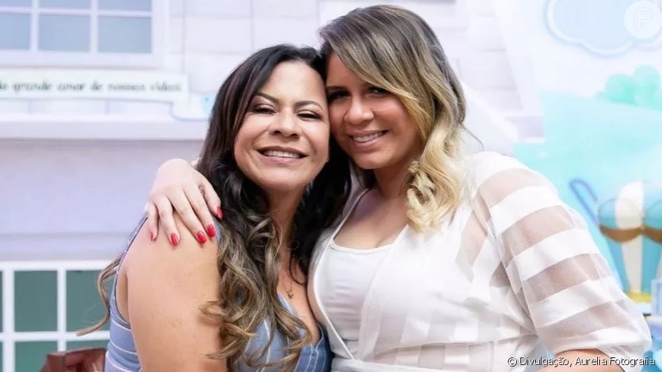 Mãe de Marília Mendonça anuncia filme e documentário sobre a sertaneja