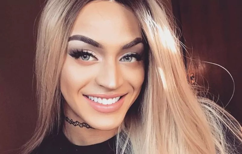 Pabllo Vittar revela que se machucou durante suruba: “Doeu muito”