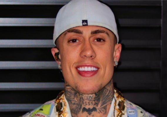 Foto de MC Daniel pelado está sendo leiloada