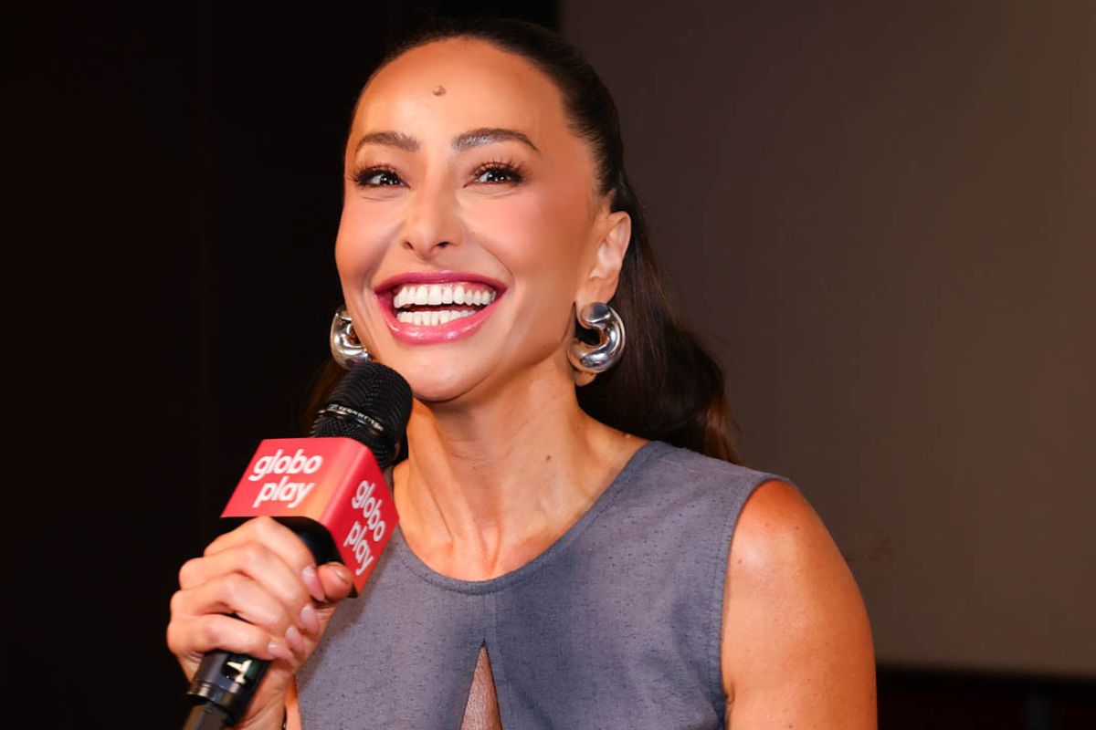 Solteira, Sabrina Sato revela não estar fazendo tanto sexo quanto pensam