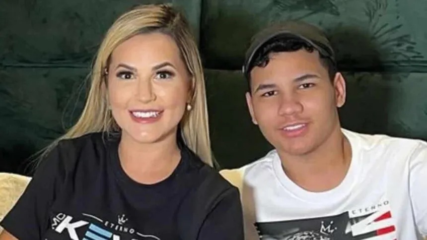 Filho de Deolane Bezerra é operado para tratar tuberculose