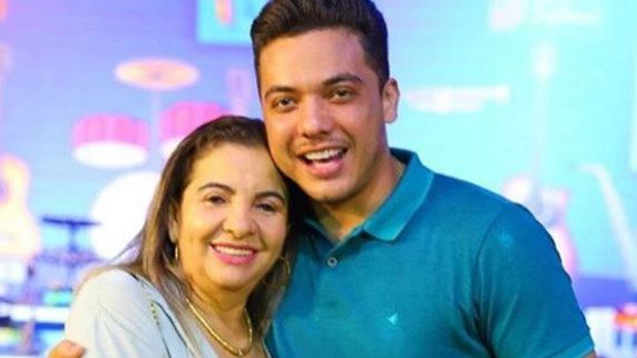Mãe de Wesley Safadão fala sobre saúde do cantor: “Não consigo”