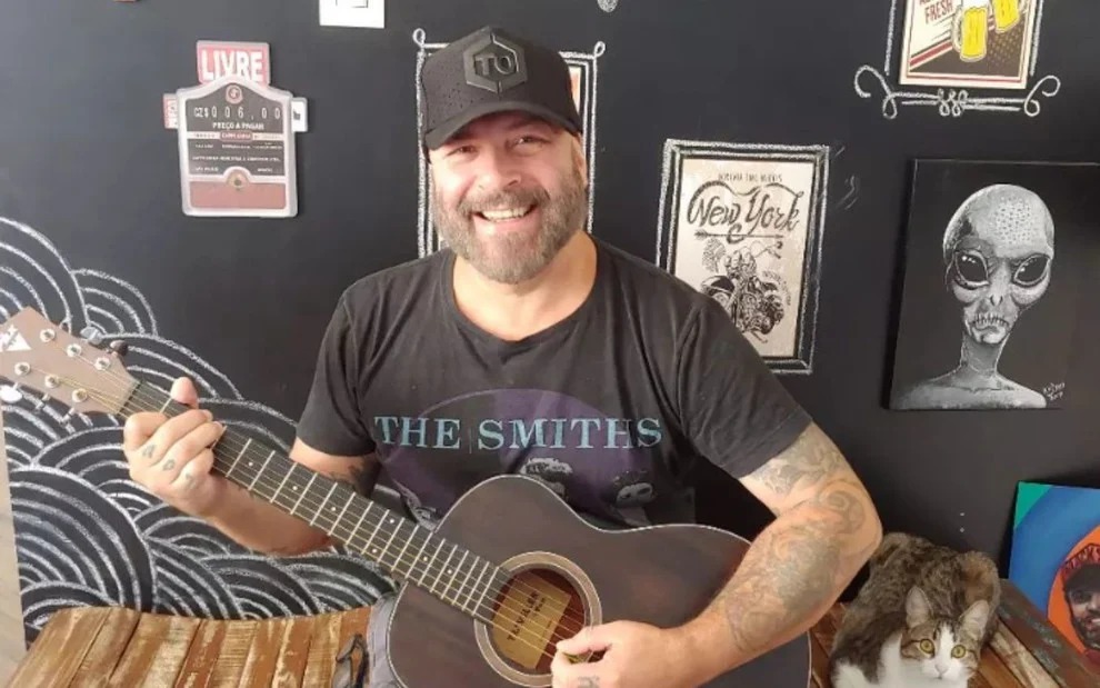 Baixista da banda Ultraje e Rigor é baleado na cabeça e estado de saúde é grave