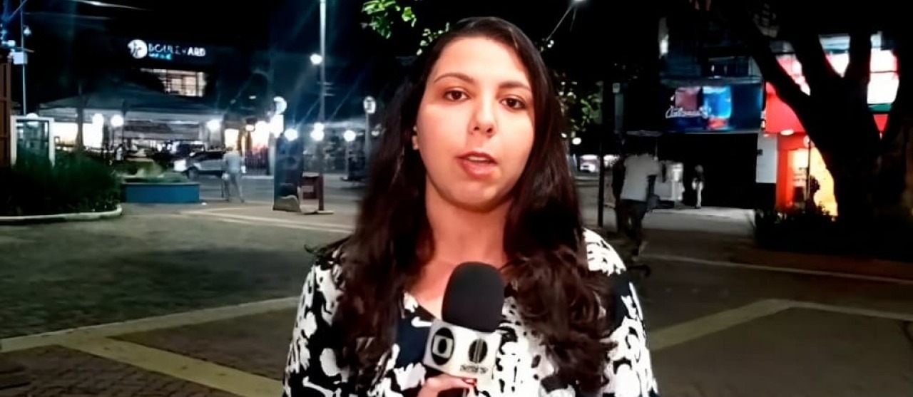 Repórter da TV Globo é assediada ao vivo e polícia localiza o assediador