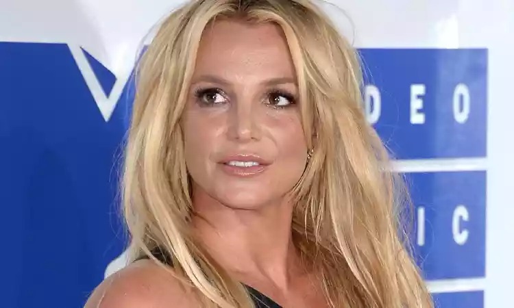 Após revelações polêmicas em sua biografia, Britney Spears preocupa fãs com publicação