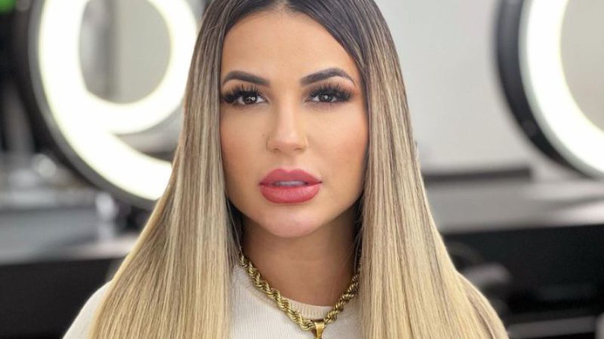 Deolane Bezerra anuncia filme sobre sua vida: “É inspirar”