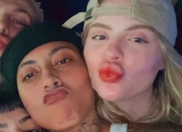 Superou? Luísa Sonza é flagrada beijando dançarina