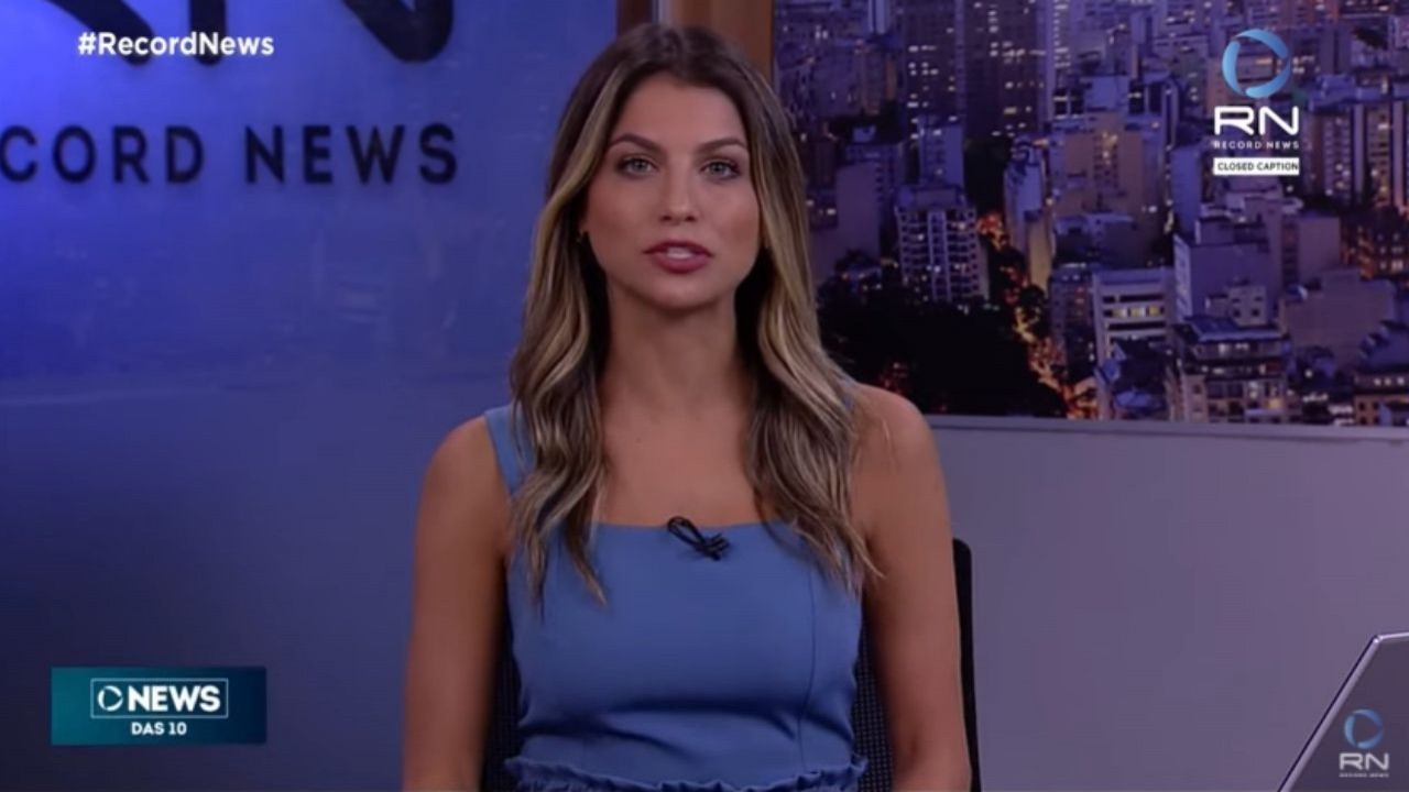Apresentadora da Record revela que foi demitida após denunciar assédio de diretor